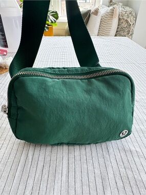 Lululemon Everywhere Belt Bag 1L | Green | Crossbody/Fanny Pack | Authentic